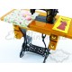Máquina de coser en mesa