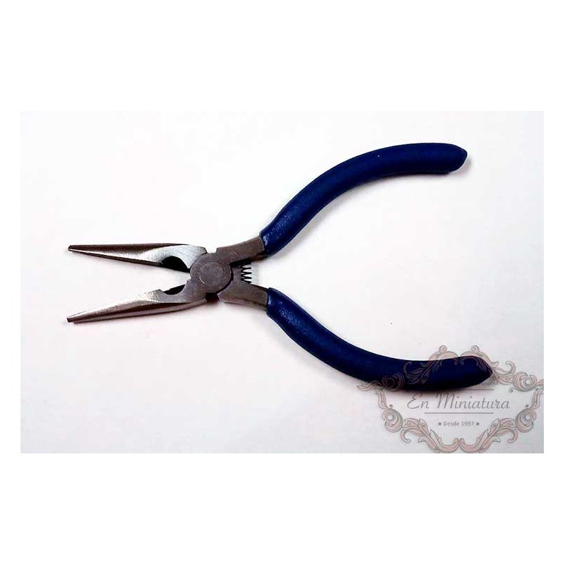 Pliers wiht flat pointed