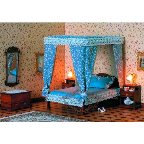 Canopy Bed Chippendale