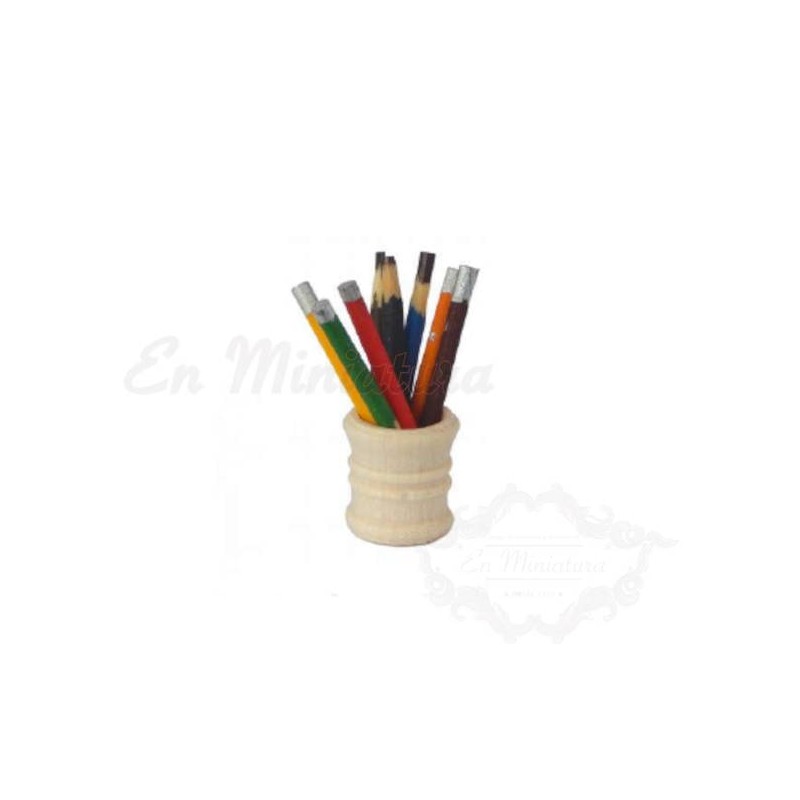 Wooden pencil pot