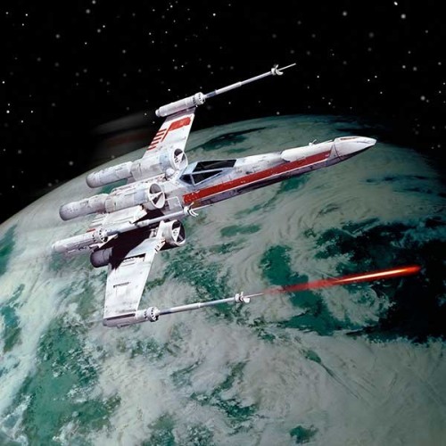 Model  Star Wars X-Wing Fighter 1:112